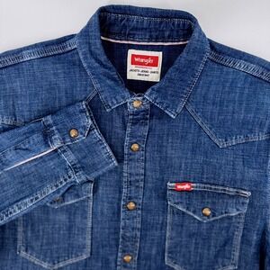 Wrangler Womens Medium Western Denim Pearl Snap Shirt Blue Long Sleeve Stretch